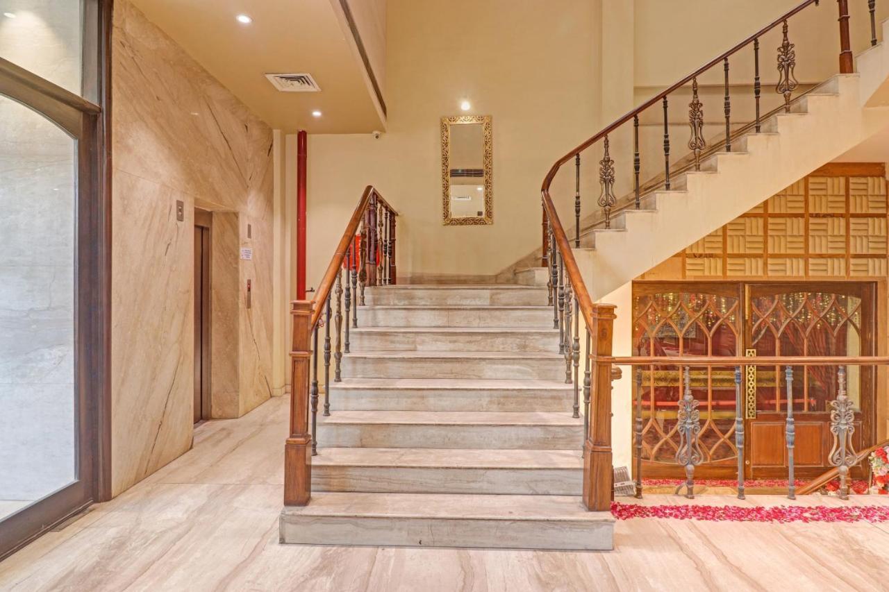 Oyo Townhouse 934 L'Elegant Hotel & Banquetby Ace Manor Ghaziabad Ngoại thất bức ảnh